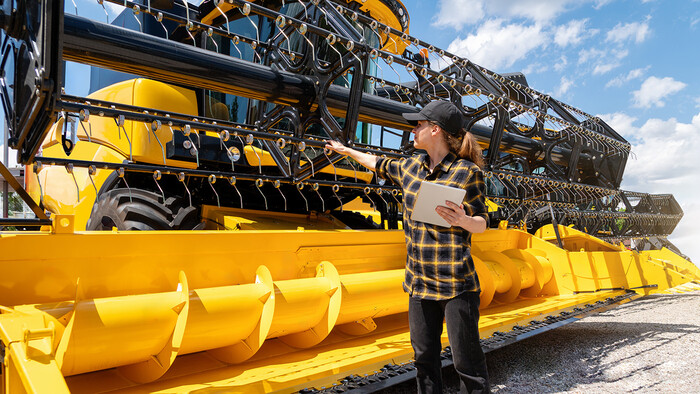 The combine harvester was professionally cleaned with an air compressor and inspected for winter storage.